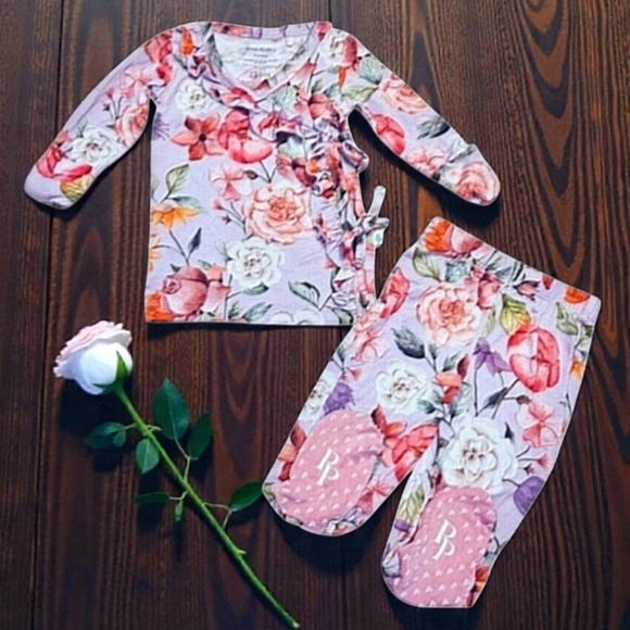 Posh Peanut Other - Posh Peanut 2 PC Bamboo Floral Ruffle Pajamas 0-3M HOST PICK